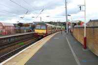 Eastbound train at Partick.<br><br>[Ewan Crawford 13/06/2007]