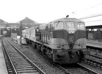 Dublin Connolly station in 1988 with 150s at the head of an express.<br><br>[Bill Roberton //1988]