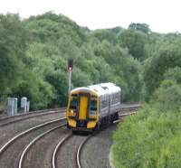 A Stirling 158 appears round the curve from Greenhill Upper. Looks like there was a problem changing a bulb.<br><br>[Brian Forbes 30/06/2007]