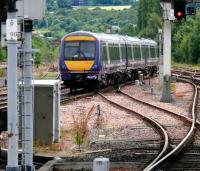 1413 Glasgow express goes through the points to <I>line U</I> at Perth Junction. Set 170408.<br><br>[Brian Forbes 14/07/2007]