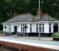 Station buildings on Platform 2<br><br>[Graham Morgan 02/07/2007]