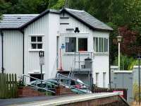 The signal box at Pitlochry looking North from Platform 1<br><br>[Graham Morgan 02/07/2007]