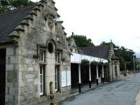 Station buildings on Platform 1<br><br>[Graham Morgan 02/07/2007]