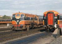 171 with a train at Heuston station, Dublin in 1991.<br><br>[Bill Roberton //1991]