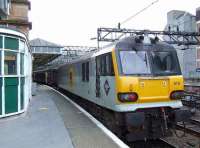 92019 <I>Wagner</I> at Platform 9 to collect the Glasgow Central portion of the Caledonian Sleeper.<br><br>[Graham Morgan 28/07/2007]