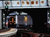 Evening shunting trip, passing the arc light of the Signalling Centre.<br><br>[Brian Forbes /09/2007]