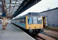 117301 following arrival at Perth in May 1998 with the evening service from Edinburgh via Dunfermline.<br><br>[David Panton /05/1998]