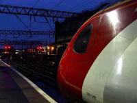 390049 <I>Virgin Express</I> at Glasgow Central platform 2 on 8 December awaiting signals with the 0810 service to London Euston<br><br>[Graham Morgan 08/12/2007]