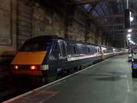 91117 at Platform 1 waiting to form the 0850 NXEC service to Newcastle<br><br>[Graham Morgan 12/01/2008]