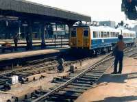 Prototype twin railbus 140001 (55500 & 55501) on press runs to Hexham and Sunderland arriving at Newcastle Central on 22 June 1981.<br><br>[Colin Alexander 22/06/1981]