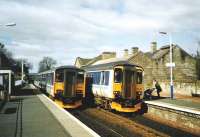 150 259 and 156 435 at Linlithgow in April 1995.<br><br>[David Panton /04/1995]
