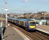 An Aberdeen - Glasgow service formed by 170 420 pulls into Montrose on 2 April 2008. <br><br>[David Panton 02/04/2008]