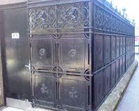 Metal screening around the public toilet on St Vincent Street Glasgow. The screening came from Glasgow Cross Station when it was demolished. If you look closely you can see the Caledonian Railway insignia and initials.<br><br>[Colin Harkins 27/04/2008]