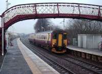 156 431 runs into a freezing Nitshill station with a Glasgow bound service on 12 January 2008. Nobody got on...and nobody got off.<br><br>[David Panton 12/01/2008]