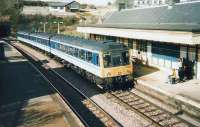 117 306 for Edinburgh calls at North Queensferry on 27 March 1999.<br><br>[David Panton 27/03/1999]