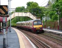 320322 runs into Drumchapel with a Balloch service on 17 May 2008.<br><br>[David Panton 17/05/2008]