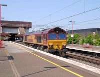 EWS Class 66 locomotive 66173 runs north through Birmingham International on 13 May.  <br><br>[Peter Todd 13/05/2008]