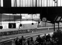 <I>The Wedding Party</I> - Carlisle 1971. Peak no 30 is about to depart for Leeds via the S&C while 444 stands in bay platform 5 beyond at the head of a Carlisle - Euston train. The bride and groom have just left for Edinburgh.<br><br>[John Furnevel 17/09/1971]