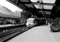 A BR InterCity 125 HST calls at Newcastle Central platform 8 in the spring of 1981 led by power car 254030.<br><br>[John Furnevel 14/03/1981]