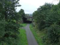 Looking West to Elderslie from the location of the signal box at Paisley West with the line curving away to the right. This was also the approximate location of Corsebar Junction where the line went to Barrhead, off to the left.<br><br>[Graham Morgan 29/08/2008]