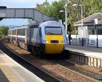 1451 Aberdeen to London HST passing Dalmeny during a sunny break. Note that the silver power car has fleet number 43311 to the fore.<br><br>[Brian Forbes 11/09/2008]