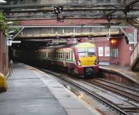 334 022 stands at Dalmarnock on 9 August 2008 on a southbound service.<br><br>[David Panton 09/08/2008]