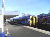 156 433, the only 156 so far to be repainted with the saltire logo, leaves Kirkcaldy with an Inner Circle service on 22 Feb 2009. [156s only appear on the Fife Circle on Sundays, being released from Edinburgh - Glasgow via Shotts services which do not operate on that day.]<br><br>[David Panton 22/02/2009]