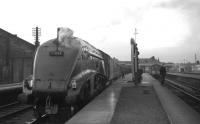 60024 <I>Kingfisher</I> on the 1.30pm Aberdeen - Glasgow Buchanan Street train at Stirling in February 1966.<br><br>[K A Gray 26/02/1966]