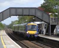 An Alloa - Glasgow Queen Streeet service calls at Lenzie on 7 May. Unit 170 458.<br><br>[David Panton 07/05/2009]