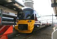 Northern emu 333006 for Skipton boarding at Leeds on 22 April.<br><br>[John Furnevel 22/04/2009]