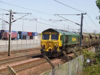 66525 running by the WH Malcolm yard at Elderslie with coal empties bound for Greenhill<br><br>[Graham Morgan 13/05/2009]