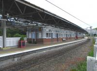 View north along the Up platform at Berwick on 17 June 2009<br><br>[David Panton 17/06/2009]