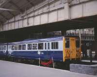 The prototype railbus 140001 undergoing trials on the Scottish Region, seen at Edinburgh Waverley on 31 August 1981.<br><br>[Peter Todd 31/08/1981]