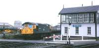 26015 alongside Rose Street signal box, Inverness, in May 1980<br>
<br><br>[Peter Todd 06/05/1980]