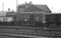 Shunting at Guild Street yard, Aberdeen, on 20 February 1977, 08515 has a rest between tasks.<br><br>[John McIntyre 20/02/1977]