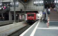 DB 112-142-5 entering Lubeck Station from the east in August 2009.<br>
<br><br>[John Steven /08/2009]