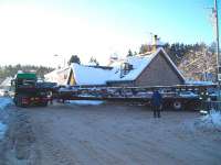 <I>... and the flats are even longer than the b*!!#y containers!</I> Ongoing recovery manoeuvres at Carrbridge, scene on Friday 8 January 2010.<br><br>[Gus Carnegie 08/01/2010]