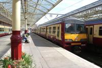 All platforms occupied at Helensburgh Central on 20th April 2008.<br><br>[Colin Miller 20/04/2008]