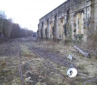 'Behind the Wall' at Perth in February 2010, looking north along the old no 2 road. The lamps were suspended from wires across the tracks [see image 19602].<br>
<br><br>[Gary Straiton 27/02/2010]