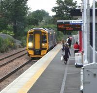 158 729 stands at the platform at Alloa on 16 June 2010 awaiting its departure time for the journey to Glasgow Queen Street.<br><br>[David Panton 16/06/2010]