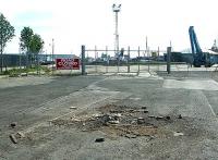 Southwest entrance to Leith docks, 2006.<br><br>[John Furnevel //2006]