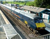 Not stopping! A GNER ECML express takes route 1 south through Alnmouth in May 2004.<br><br>[John Furnevel 26/05/2004]