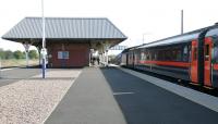 A GNER Aberdeen - London train leaving Leuchars in May 2005.<br><br>[John Furnevel 19/05/2005]