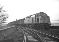 EE Type 4 no D285 runs off the RoyalBorder Bridge with a fitted freight, thought to be the 6S68 01.40 Whitemoor - Millerhill, on Saturday 21 February 1970.<br><br>[Bill Jamieson 21/02/1970]