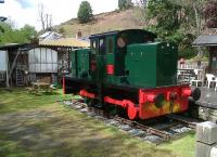 Since being photographed at Erwood in September 2009 [see image 26229], Fowler 0-4-0 diesel number 169 has now been repainted. The locomotive was one of 120 originally bought to move munitions during WW2 and finished its working career at RAF St Athan, in the Vale of Glamorgan.<br><br>[Ken Strachan 08/05/2011]