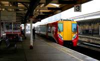 Shortly after leaving Waterloo, one of the initially troublesome SWT 458 units calls at Vauxhall station with a service to Reading. View west along platform 3 on 24 July 2005.<br><br>[John Furnevel 24/07/2005]