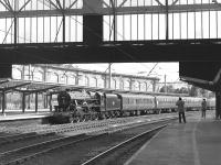 Preserved Black 5 No. 45231 <I>The Sherwood Forester</I> drifts into platform 4 at Carlisle with the terminating down <I>'Fellsman'</I> on 23 September 2009.<br><br>[Bill Jamieson 23/09/2009]