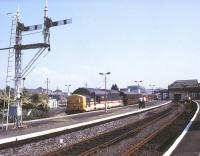 37424 stands at Stirling in July 1991 with the <I>'Royal Scotsman'</I>.<br><br>[Ian Dinmore /07/1991]