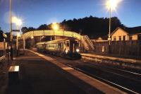 A Glasgow Central - Edinburgh Waverley service pauses at Hartwood on the evening of 28th September 2011.<br>
<br><br>[John Steven 28/09/2011]