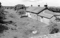 The former Ochiltree Station (closed to passengers in 1951), looking west on 16 July 1998. [See image 9574]<br><br>[Bill Roberton 16/07/1968]